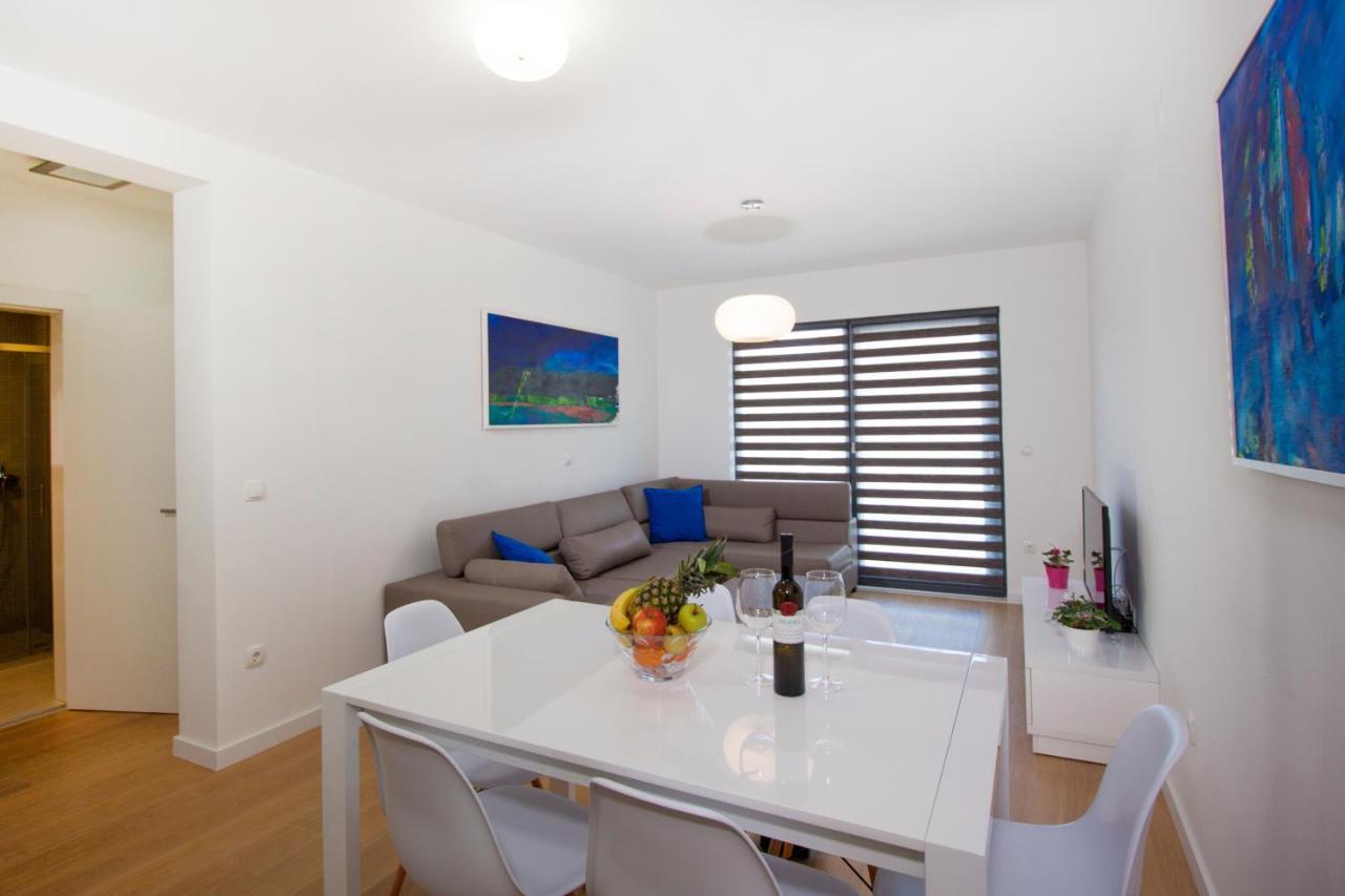 Apartments By The Sea Makarska - 19145 エクステリア 写真